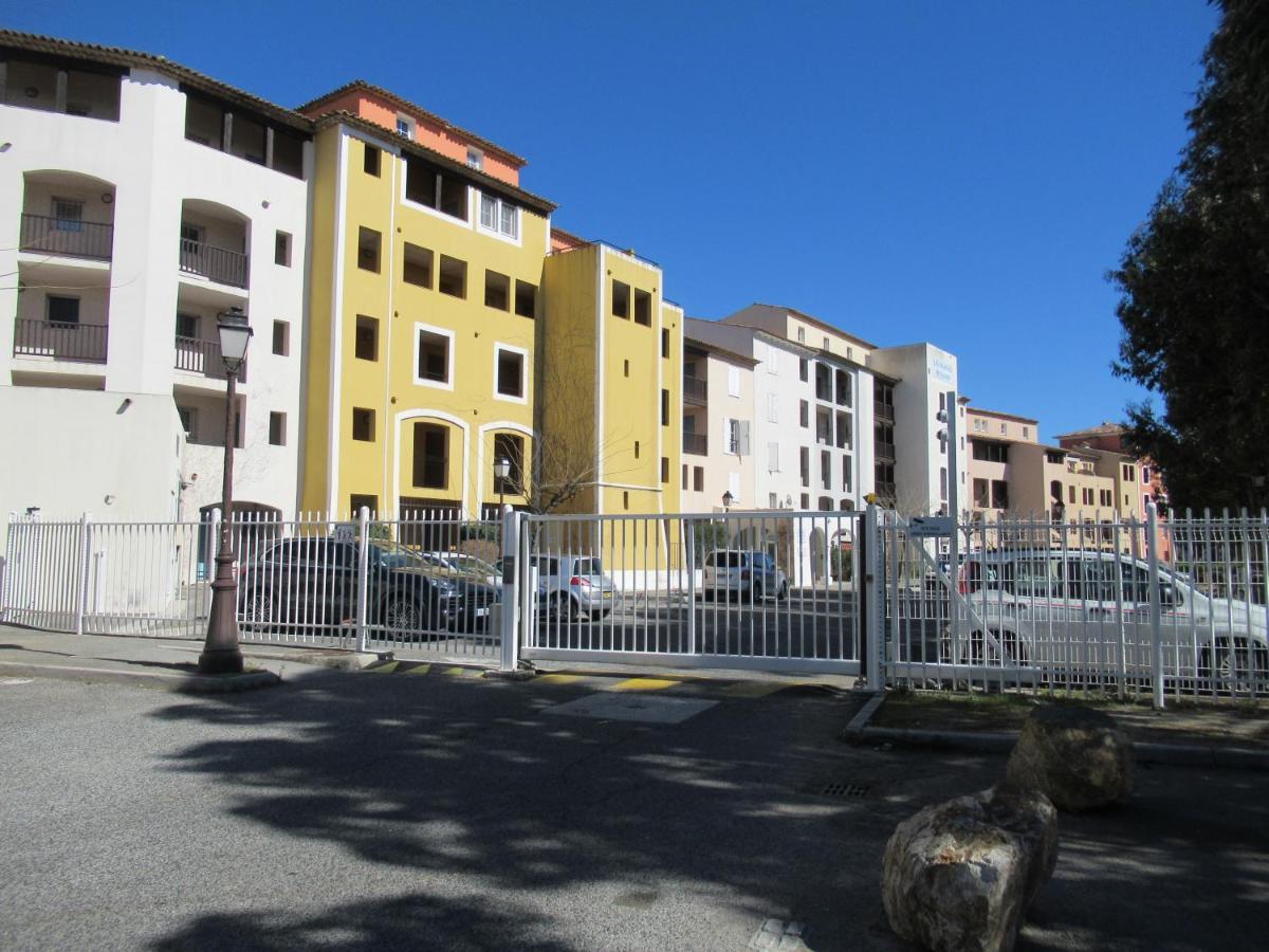 Golf De Saint Tropez Apartamento Gassin Exterior foto